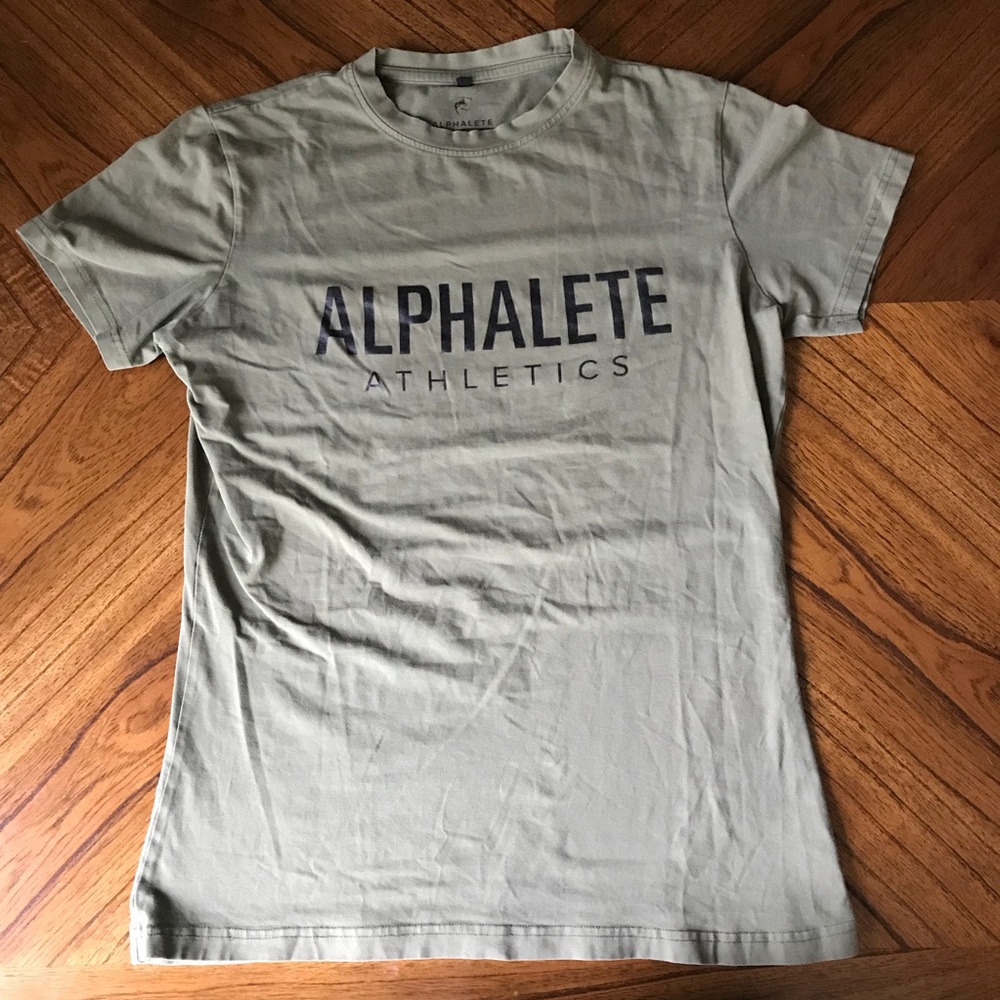 Alphalete Athletics OLIVE GREEN Workout-Tee Medium